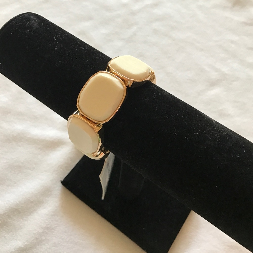Beautiful Liz Claiborne bracelet